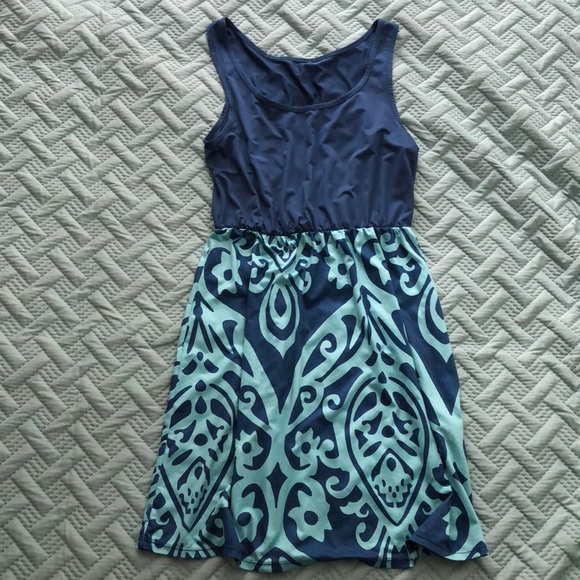 Dress - Picture 1 of 2